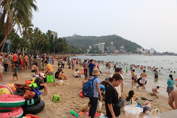 vung tau du khach nuom nuop di tam bien cac diem vui choi hoat dong het cong suat 4 vung tau du khach nuom nuop di tam bien cac diem vui choi hoat dong het cong suat 4