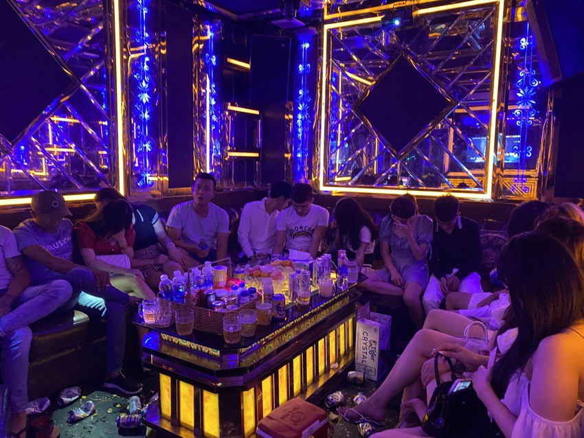 quang nam 26 nam thanh nu tu thac loan trong quan karaoke duong tinh voi ma tuy