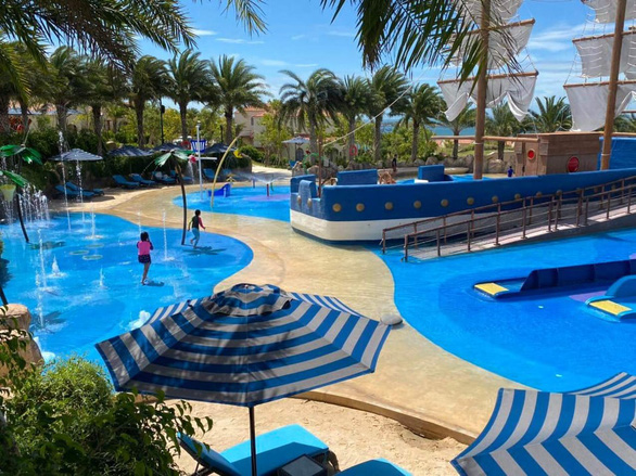 vu chau be nguoi nhat tu vong tai ho boi resort cong an giam dinh hien truong