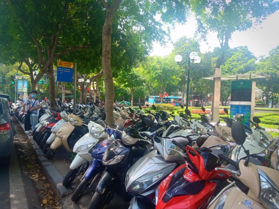 vu cuop xe sh khi bao ve dang dat xe dac diem nhan dang ten cuop manh dong vu cuop xe sh khi bao ve dang dat xe dac diem nhan dang ten cuop manh dong