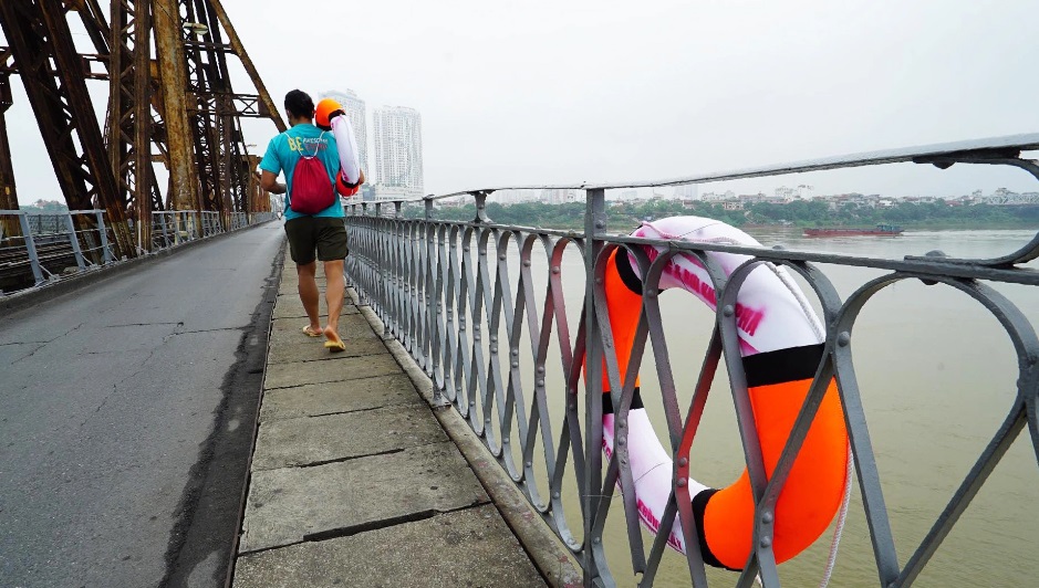 lap phao cuu sinh tren loat cau bac qua song hong cua 10 tinh lap phao cuu sinh tren loat cau bac qua song hong cua 10 tinh