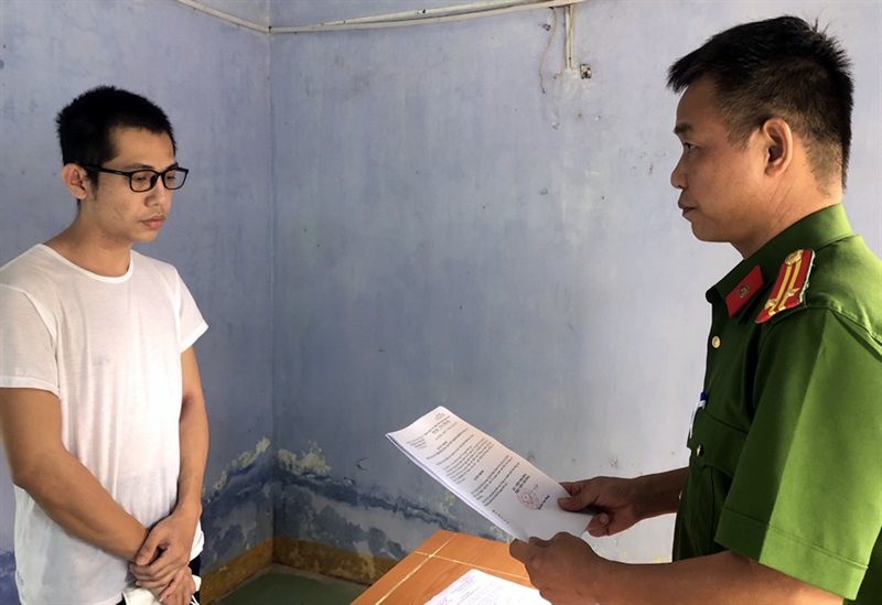 bien thu tien cua cong ty doi tuong 8x dinh an chong an bien thu tien cua cong ty doi tuong 8x dinh an chong an