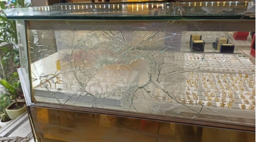 tphcm thieu tien choi game doi tuong lieu linh mang bua cuop tiem vang tphcm thieu tien choi game doi tuong lieu linh mang bua cuop tiem vang