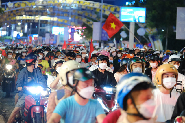 u23 viet nam vo dich tai sea games 31 nguoi dan ca nuoc tung bung mung chien thang13