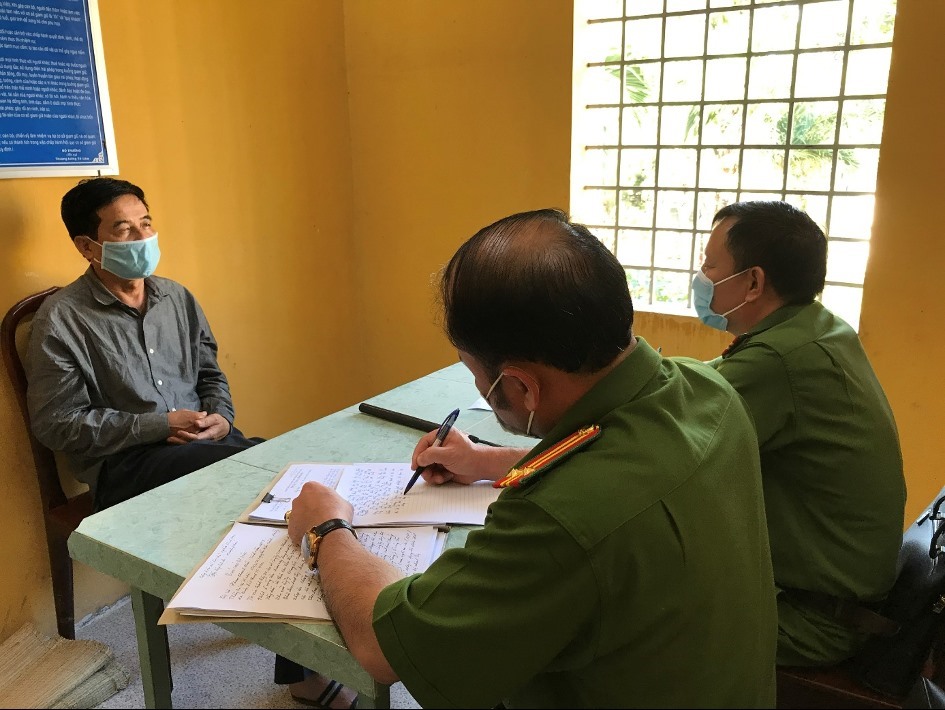 vu buon lau 200 trieu lit xang gia de nghi truy to 74 nguoi vu buon lau 200 trieu lit xang gia de nghi truy to 74 nguoi