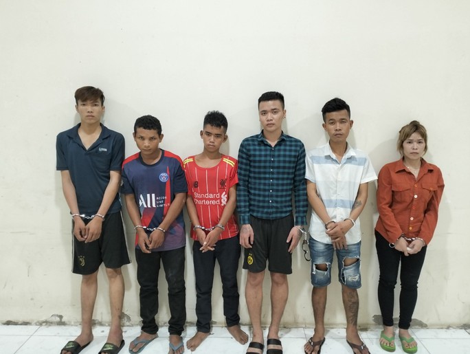 phat hien vo chong cong nhan di lam ve giua dem 6 thanh nien danh dap de cuop phat hien vo chong cong nhan di lam ve giua dem 6 thanh nien danh dap de cuop