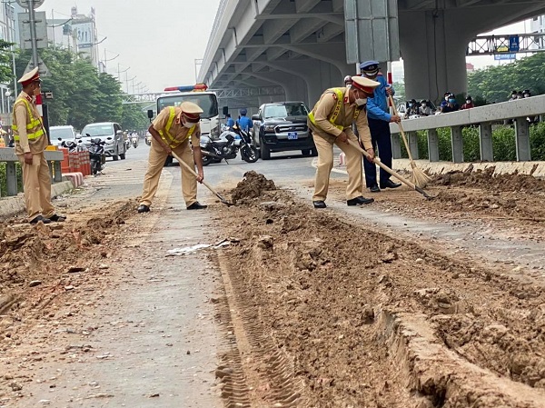 ha noi truy tim xe tai lam roi bun dat ngap duong pham van dong ha noi truy tim xe tai lam roi bun dat ngap duong pham van dong