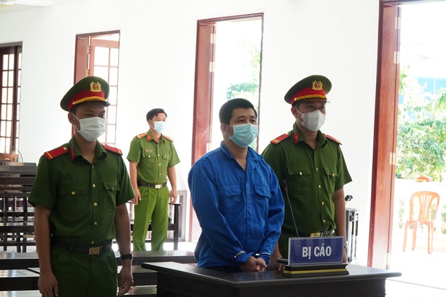 dap con rieng cua vo ho den tu vong ga nhan tinh tra gia dat