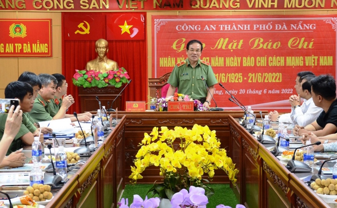 da nang cong an dang dieu tra dau hieu vu loi lien quan cong ty viet a