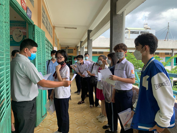 thi sinh thi bai thi khoa hoc tu nhien khoa hoc xa hoi trong sang 87