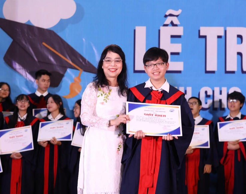 nam sinh thu do do 3 truong chuyen khoe loat thanh tich ai cung phai ne phuc nam sinh thu do do 3 truong chuyen khoe loat thanh tich ai cung phai ne phuc