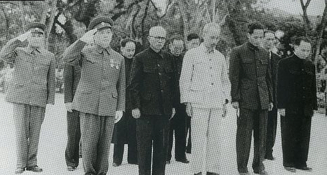 bon phan cua chung ta la thuong yeu giup do nguoi co cong voi to quoc2 bon phan cua chung ta la thuong yeu giup do nguoi co cong voi to quoc2