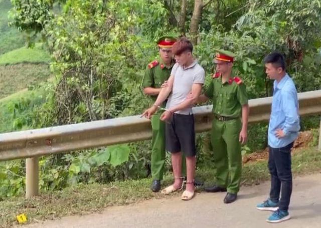 nam thanh nien bop mieng be gai 9 tuoi de cuop tien va dien thoai nam thanh nien bop mieng be gai 9 tuoi de cuop tien va dien thoai