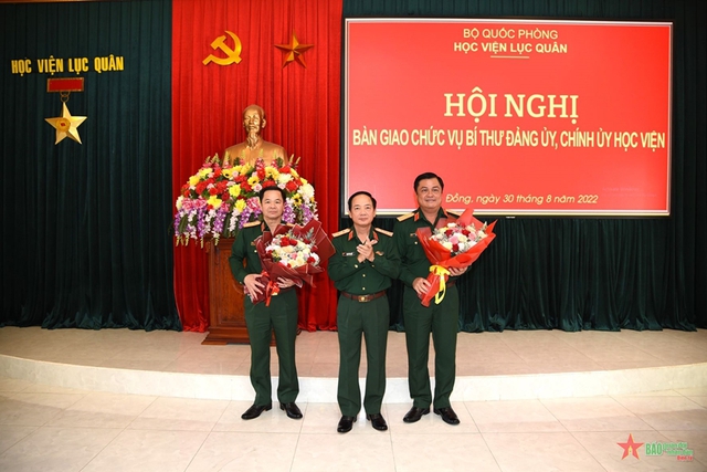 hai dong chi thieu tuong quan doi nhan trong trach moi 1 hai dong chi thieu tuong quan doi nhan trong trach moi 1
