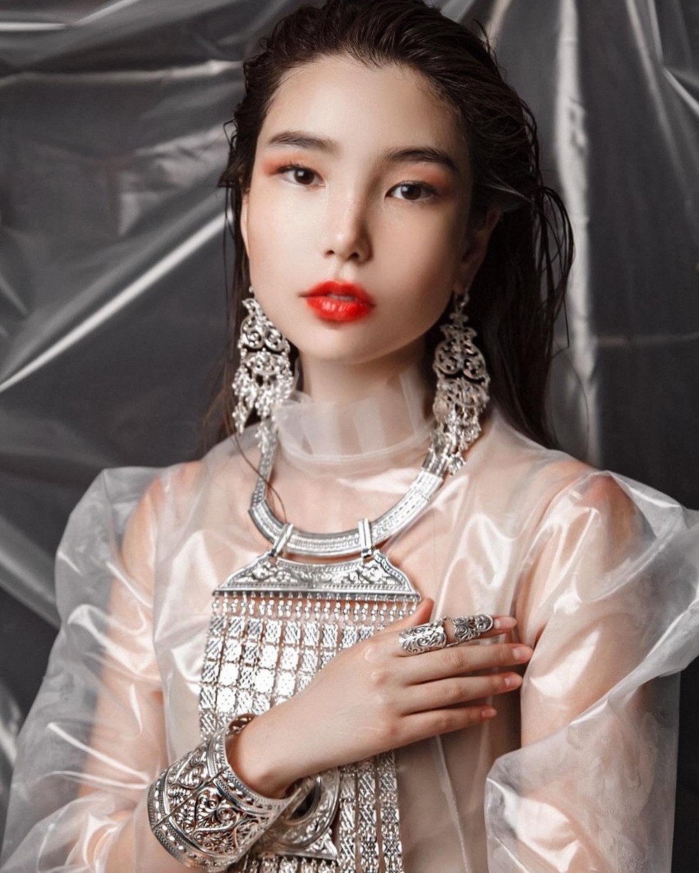 tan hoa hau hoa binh mong co so huu than hinh nong bong thieu dot moi anh nhin dspl 1 tan hoa hau hoa binh mong co so huu than hinh nong bong thieu dot moi anh nhin dspl 1