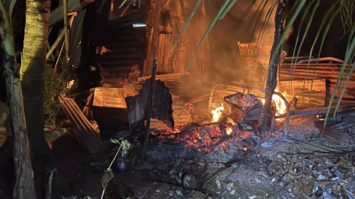 vu nguoi phu nu tu vong trong can nha chay hien truong co gi