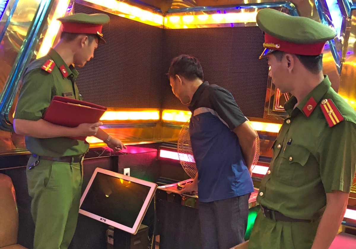 thanh hoa phat 107 quan karaoke vi pham phong chay chua chay thanh hoa phat 107 quan karaoke vi pham phong chay chua chay