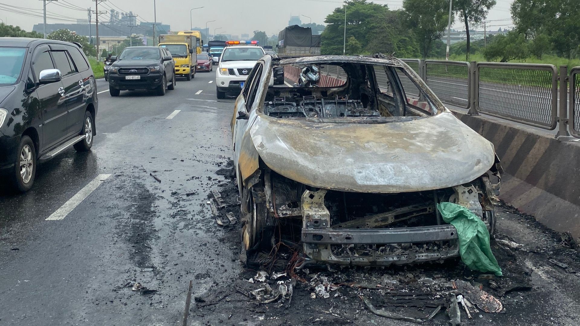 chay xe 3 8269 chay xe 3 8269