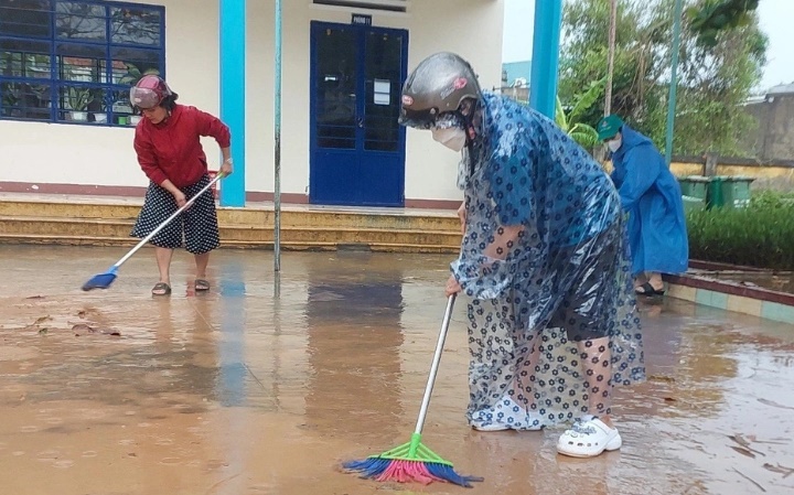 da nang mua lon gay ngap gan 30 truong cho hoc sinh tam nghi da nang mua lon gay ngap gan 30 truong cho hoc sinh tam nghi