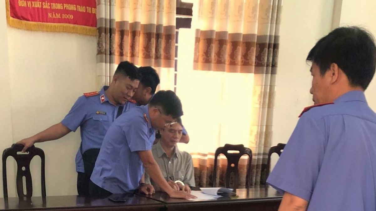 vi sao pho chi cuc thi hanh an dan su da lat bi khoi to vi sao pho chi cuc thi hanh an dan su da lat bi khoi to