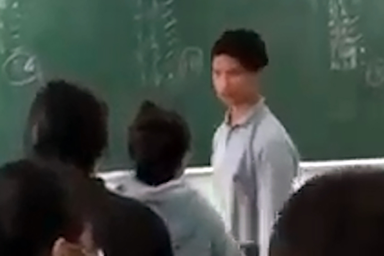 vu nu sinh vang tuc voi thay giao o khanh hoa hieu truong len tieng