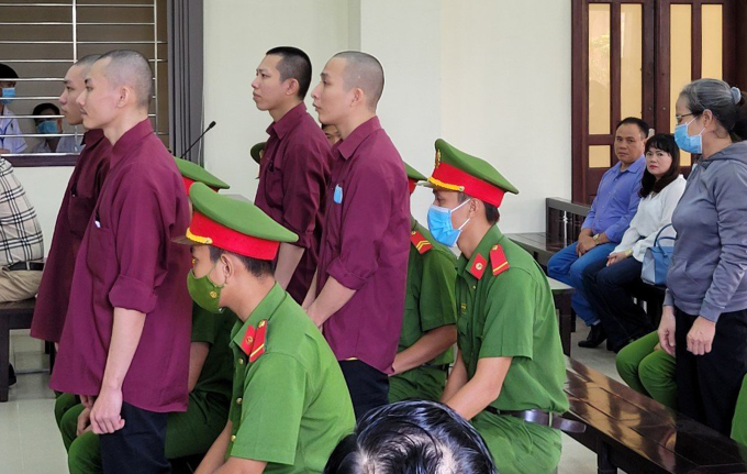 bi cao le tung van vang mat phien toa phuc tham van dien ra