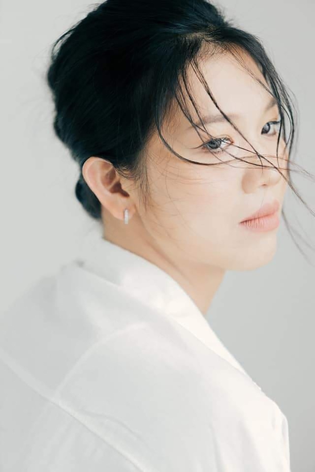 kinh ngu anh vien gay sot voi hinh anh nang tho quyen ru nhe nhang kinh ngu anh vien gay sot voi hinh anh nang tho quyen ru nhe nhang