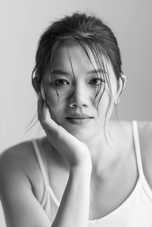 kinh ngu anh vien gay sot voi hinh anh nang tho quyen ru nhe nhang2 kinh ngu anh vien gay sot voi hinh anh nang tho quyen ru nhe nhang2