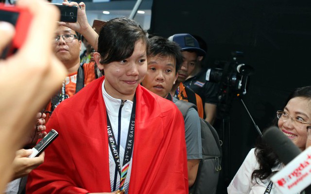 kinh ngu anh vien gay sot voi hinh anh nang tho quyen ru nhe nhang4 kinh ngu anh vien gay sot voi hinh anh nang tho quyen ru nhe nhang4