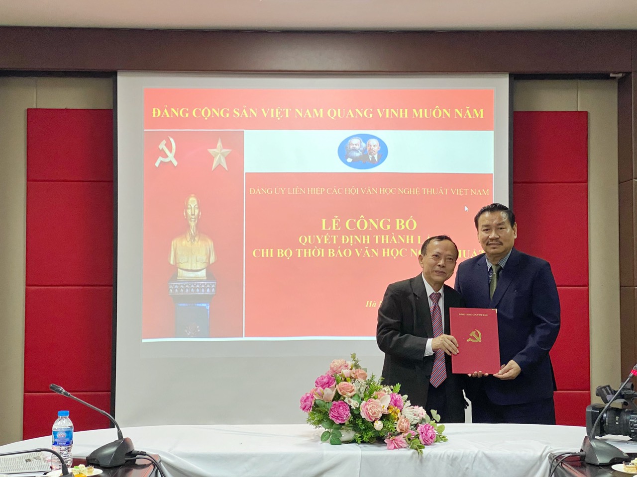 le cong bo quyet dinh thanh lap chi bo thoi bao van hoc nghe thuat 2 le cong bo quyet dinh thanh lap chi bo thoi bao van hoc nghe thuat 2