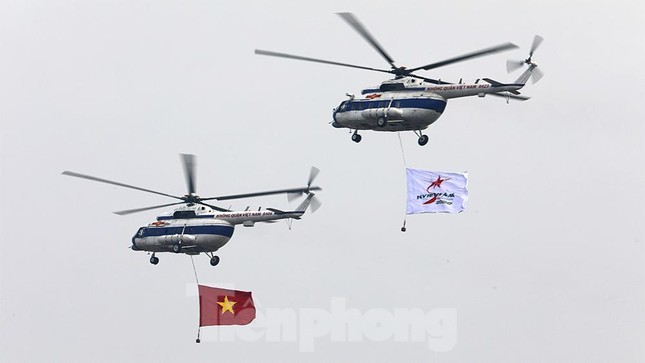 man nhan truoc man su 30mk2 tha phao sang tren bau troi ha noi6 man nhan truoc man su 30mk2 tha phao sang tren bau troi ha noi6