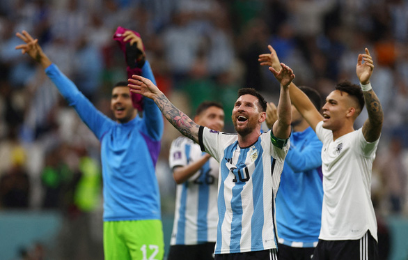 sau man toa sang giup argentina danh bai mexico messi co phat ngon gay chu y sau man toa sang giup argentina danh bai mexico messi co phat ngon gay chu y