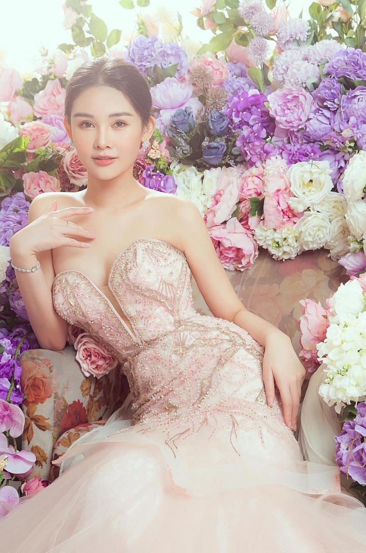 chan dung nhung giang vien la hoa hau a hau co hoc van khung dspl 4 chan dung nhung giang vien la hoa hau a hau co hoc van khung dspl 4
