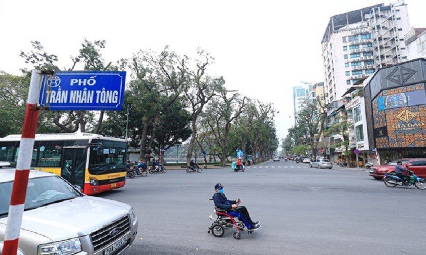 ha noi cam xe tren pho di bo tran nhan tong va khu vuc phu can vao cuoi tuan 