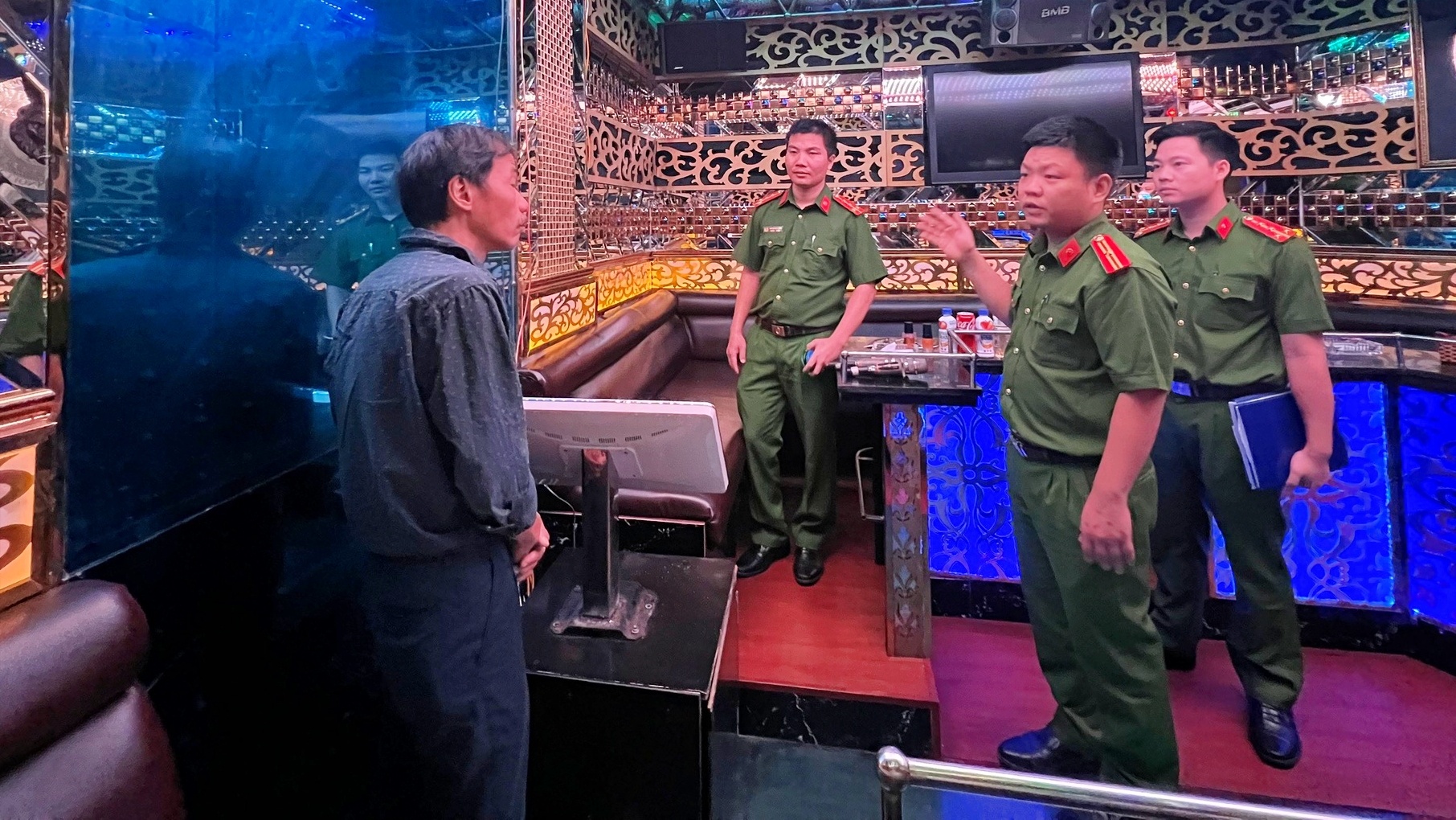 ha noi quyet khong de quan karaoke vi pham phong chay chua chay hoat dong chui