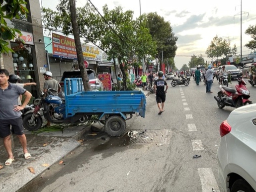 pho giam doc so noi vu tinh dong nai lai oto va cham voi 3 xe khac pho giam doc so noi vu tinh dong nai lai oto va cham voi 3 xe khac