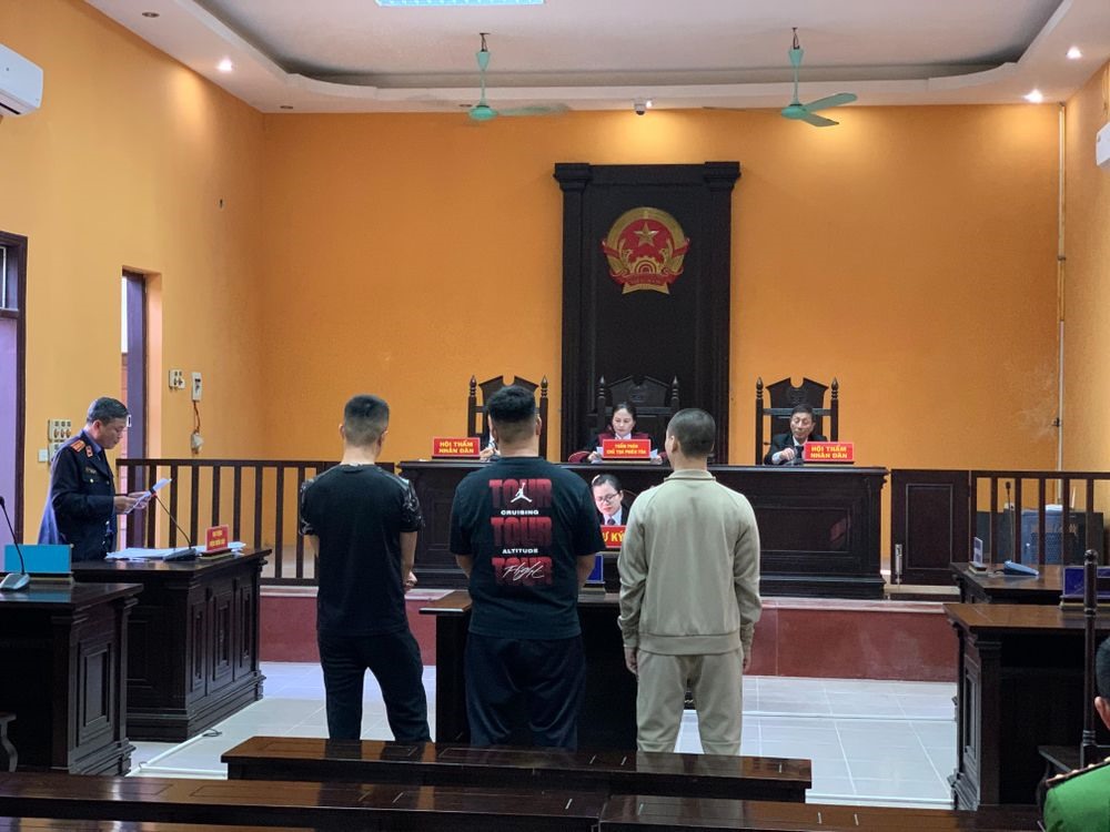 no phao mung sinh nhat ban 3 thanh nien linh an tu no phao mung sinh nhat ban 3 thanh nien linh an tu