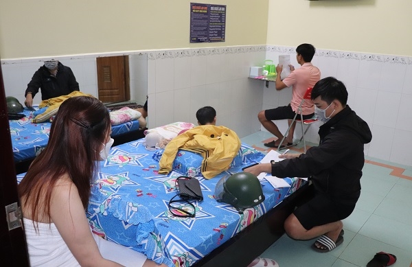 kieu nu to chuc moi gioi mai dam va ban dam o nha nghi kieu nu to chuc moi gioi mai dam va ban dam o nha nghi