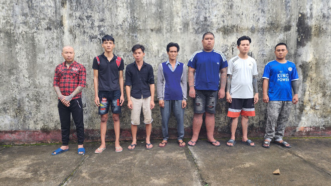 mang vu khi quan dung di quay tu diem da ga 7 doi tuong bi bat mang vu khi quan dung di quay tu diem da ga 7 doi tuong bi bat