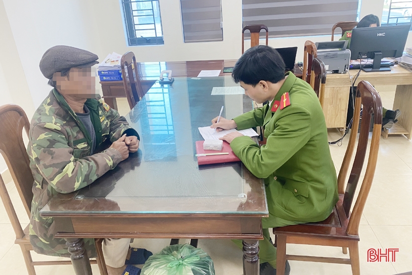 ha tinh ke dua be gai den nha nghi de giao cau da ra dau thu ha tinh ke dua be gai den nha nghi de giao cau da ra dau thu