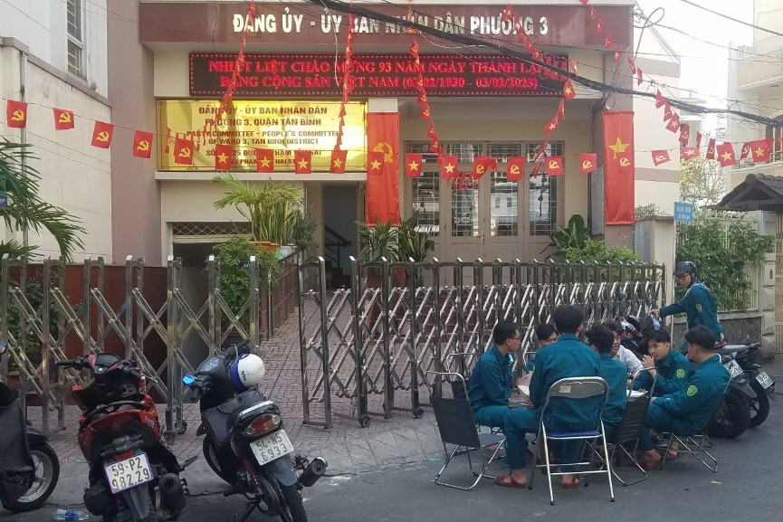 tphcm ta hoa phat hien nguoi dan ong tu vong trong tru so ubnd phuong tphcm ta hoa phat hien nguoi dan ong tu vong trong tru so ubnd phuong