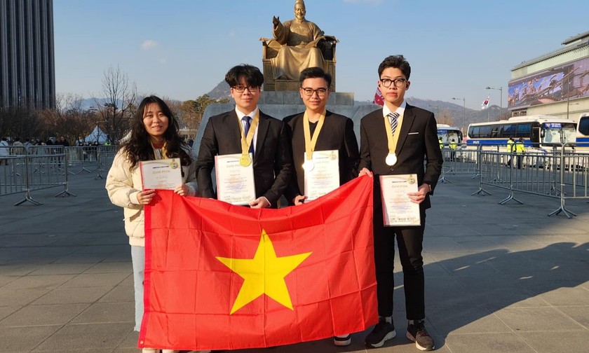 4 hoc sinh nam dinh gianh huy chuong vang olympic phat minh va sang tao the gioi 4 hoc sinh nam dinh gianh huy chuong vang olympic phat minh va sang tao the gioi