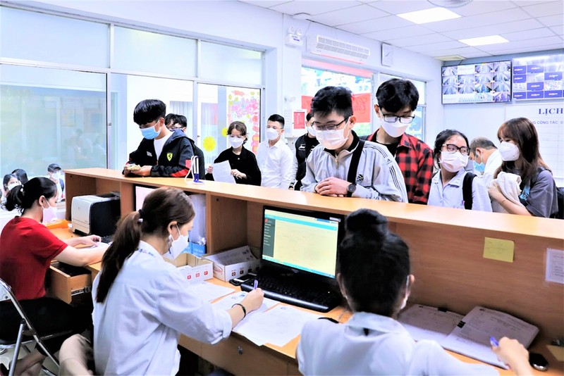 tuyen sinh dai hoc