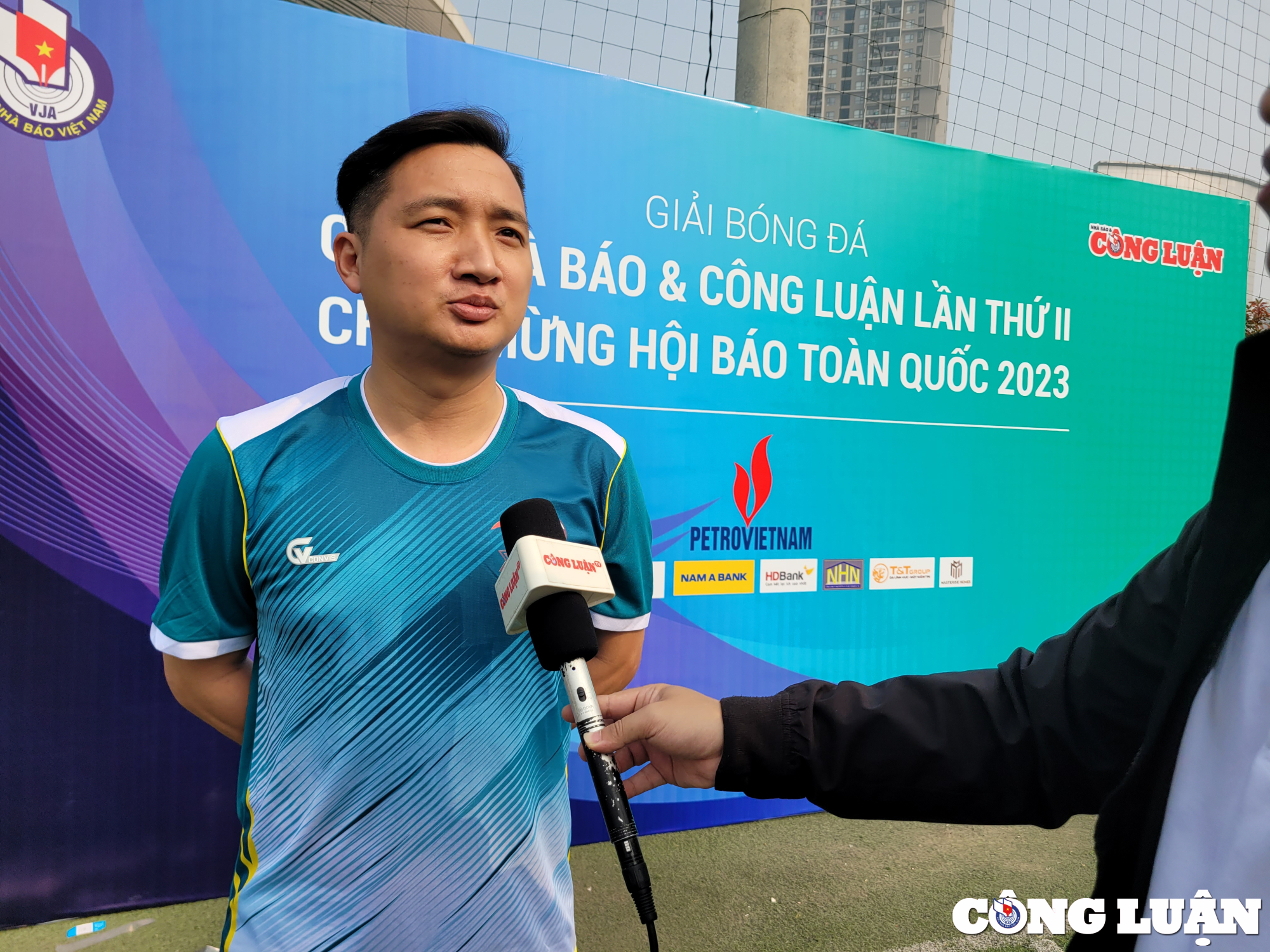giai bong da cup bao nha bao cong luan san choi bo ich danh cho nguoi lam bao 6 giai bong da cup bao nha bao cong luan san choi bo ich danh cho nguoi lam bao 6