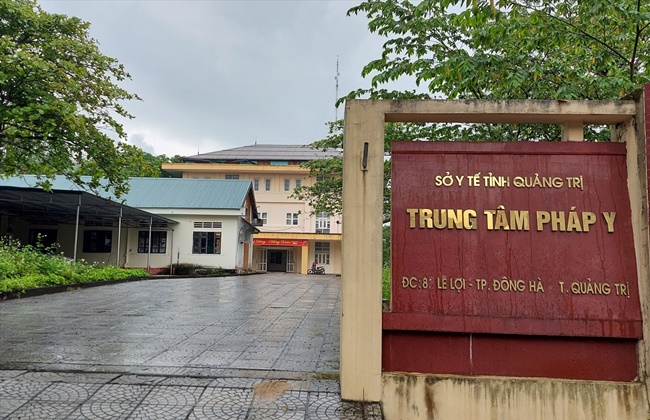 bat tam giam giam doc trung tam phap y tinh quang tri