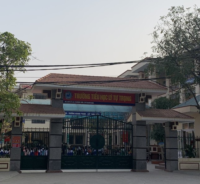 ky luat nu giao vien ngoai ngu tham gia duong day lam bang gia ky luat nu giao vien ngoai ngu tham gia duong day lam bang gia