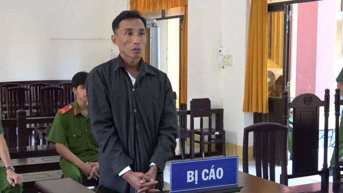 tuyen an bi cao mua sung phong than khi dieu dao cho quan nhau