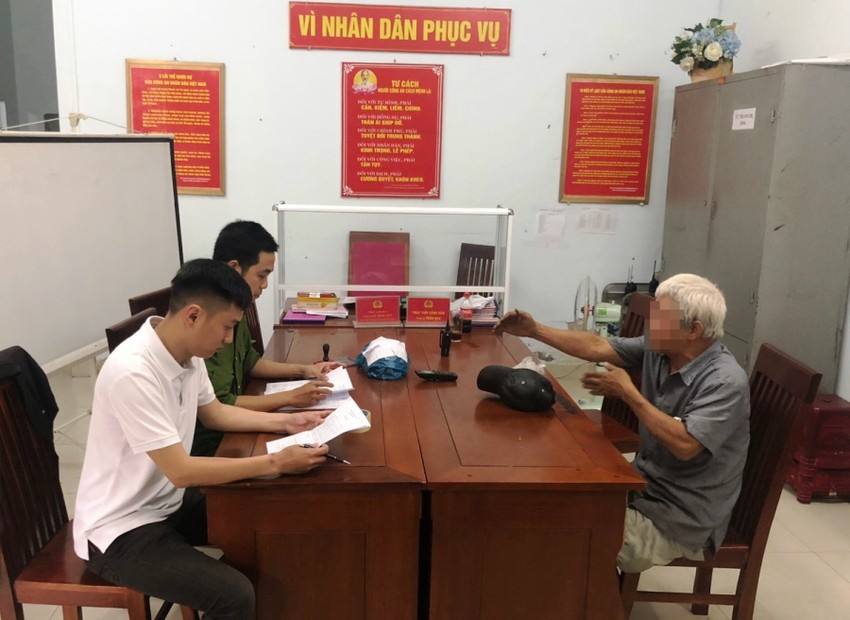 mau thuan giao thong nam thanh nien 19 tuoi bi cu ong 71 tuoi danh gay mui mau thuan giao thong nam thanh nien 19 tuoi bi cu ong 71 tuoi danh gay mui