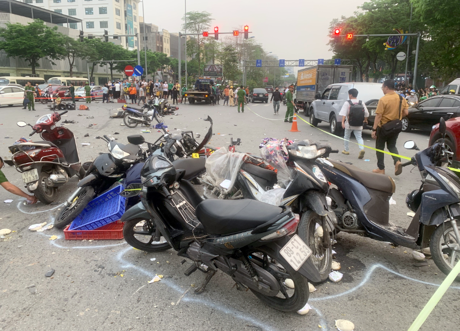 vu o to dam 17 xe may o ha noi chu tich ha noi chi dao lam ro nguyen nhan2 vu o to dam 17 xe may o ha noi chu tich ha noi chi dao lam ro nguyen nhan2