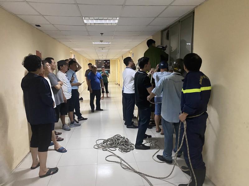 ha noi giai cuu hoc sinh lop 8 gap nguy hiem o tang 20 chung cu ha noi giai cuu hoc sinh lop 8 gap nguy hiem o tang 20 chung cu